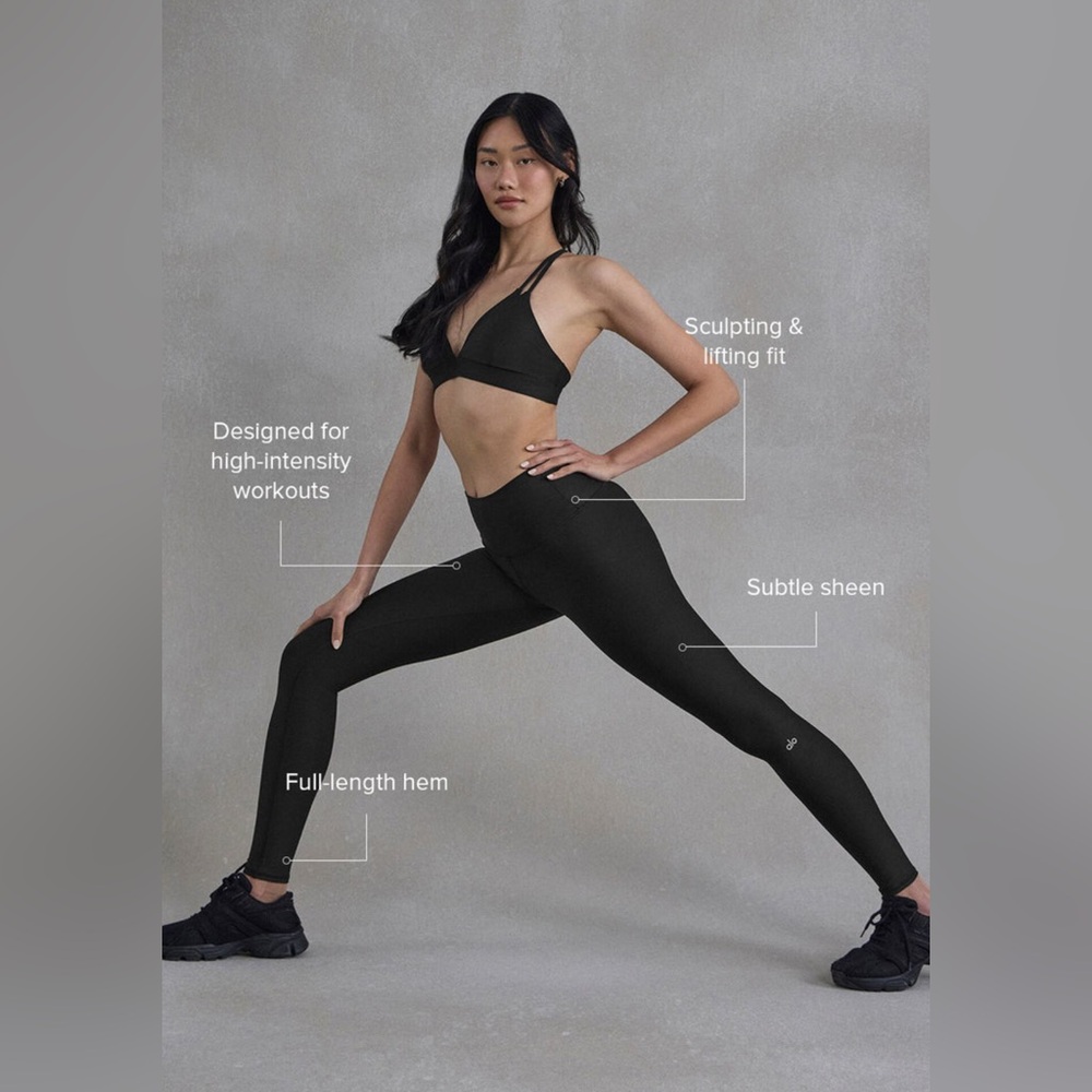 Alo yoga High-Waist Airlift Legging in black sz XXsmall